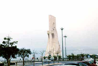 26_lisbon_monument