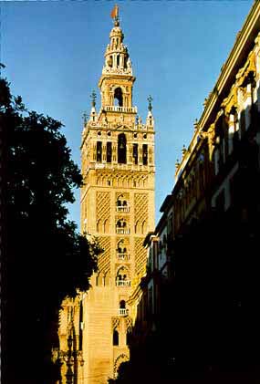 50_seville_giraldo
